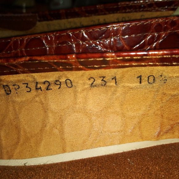 Vintage Salvatore Ferragamo Flats. Size: 10 1/2 C - Picture 5 of 6